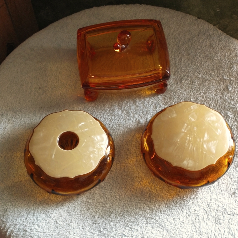 1930s-1940s Dresser Jars w/ Bakelite/Celluloid Lids & Storage Dish - Amber Glass